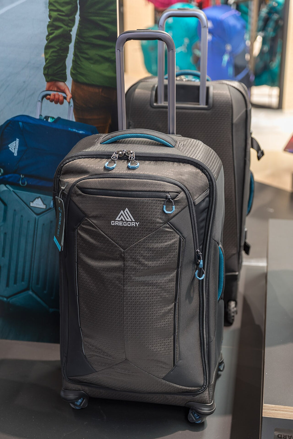 20-Inch Carry-On Hardshell Luggage - 360-Degree Spinner Wheels, TSA Lock, Lightweight Polycarbonate