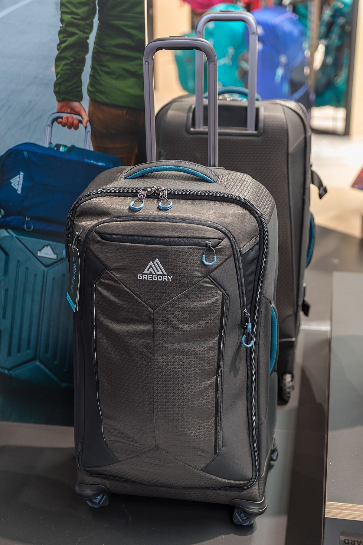 20-Inch Carry-On Hardshell Luggage - 360-Degree Spinner Wheels, TSA Lock, Lightweight Polycarbonate
